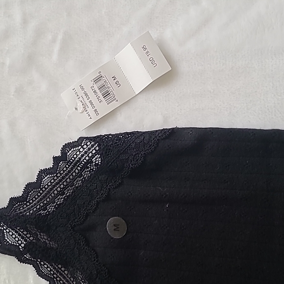 AE Cropped Tank - Picture 3 of 6